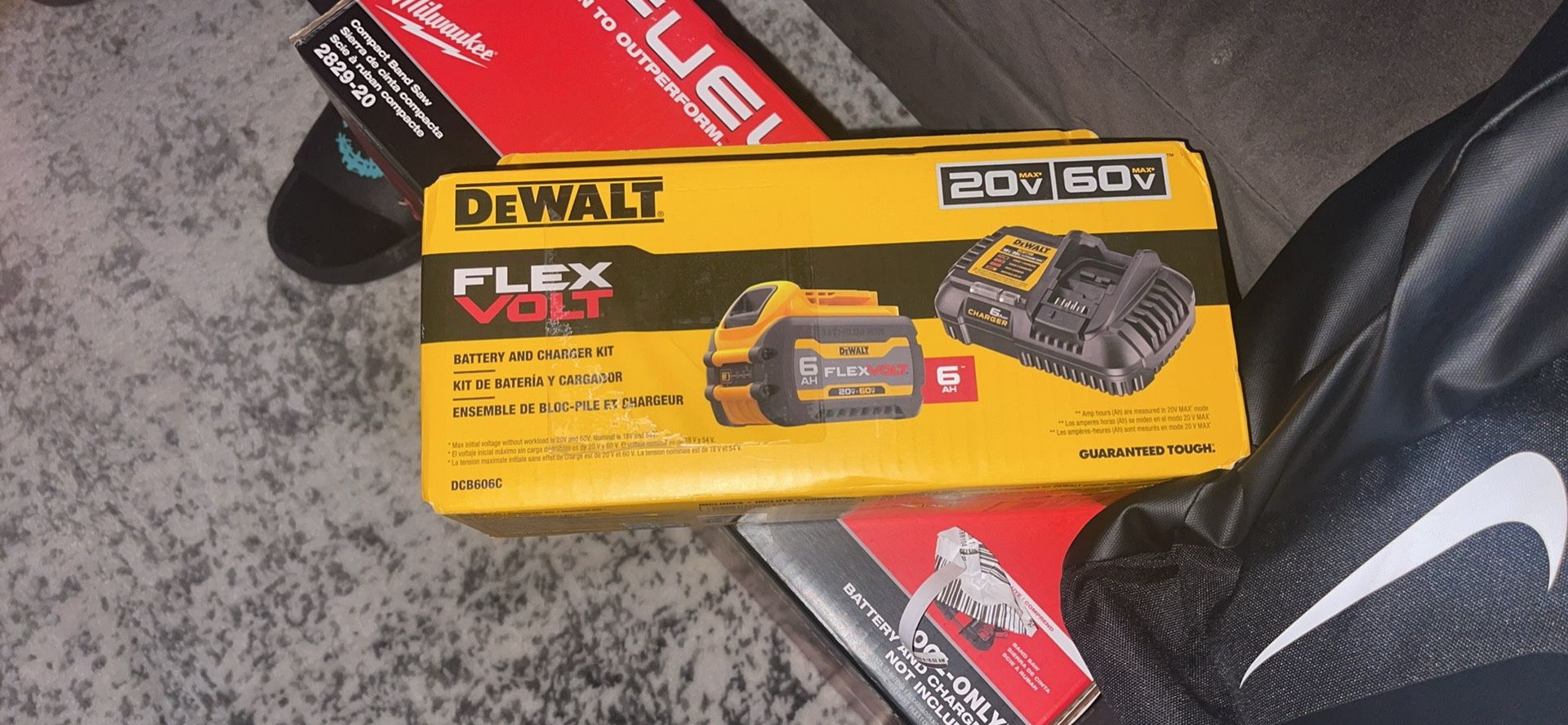 Dewalt Flex Volt 6ah Battery And Charger 