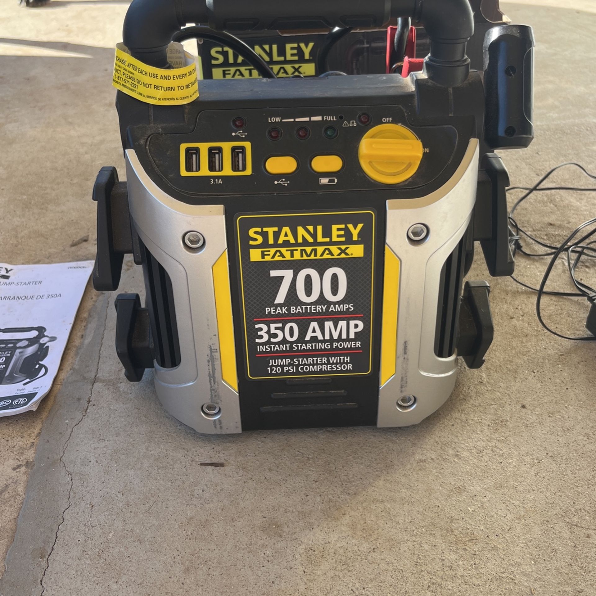 Stanley Fatmax 700 Jump Starter with Compressor for Sale in Poway, CA