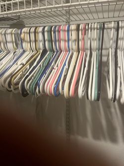 120 Plastic hangers