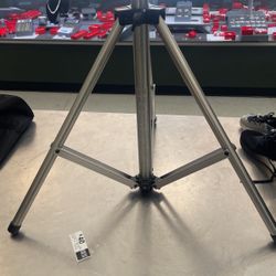 Paul Mitchell Mannequin Head Tri POD