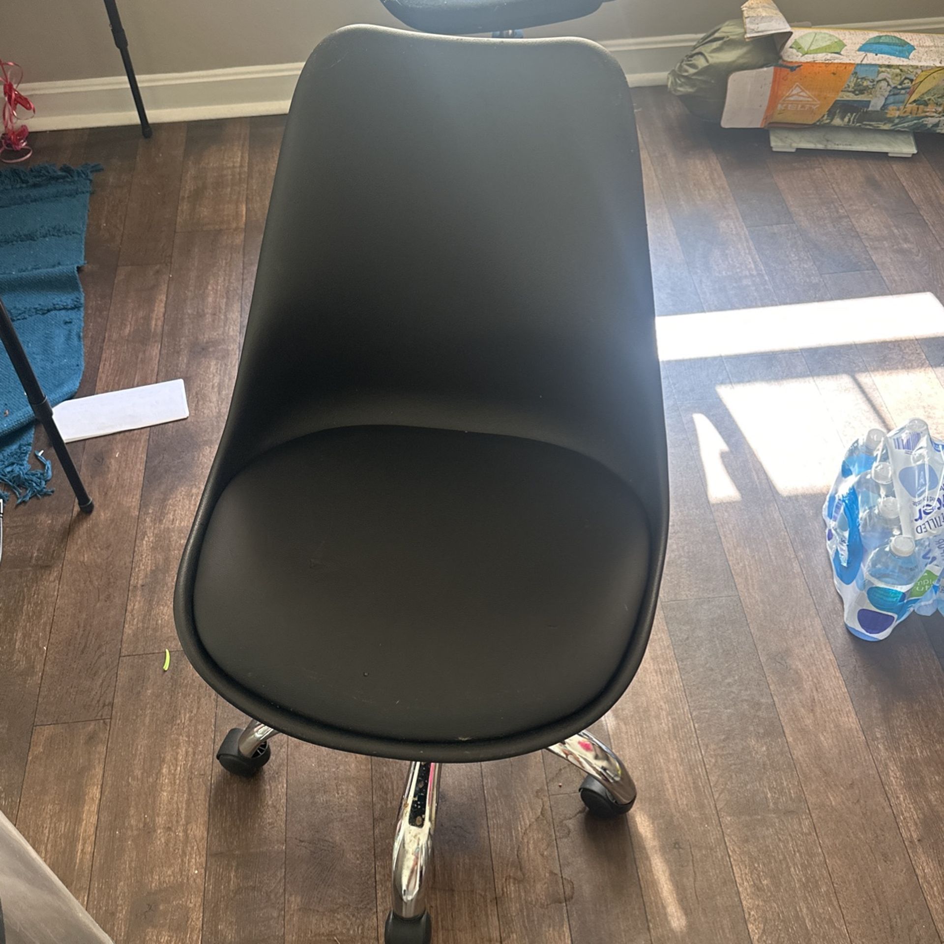 Black Desk Chair
