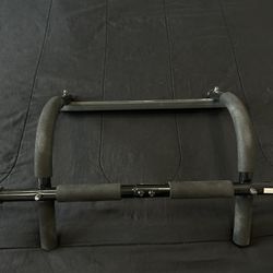 Pull Up Bar