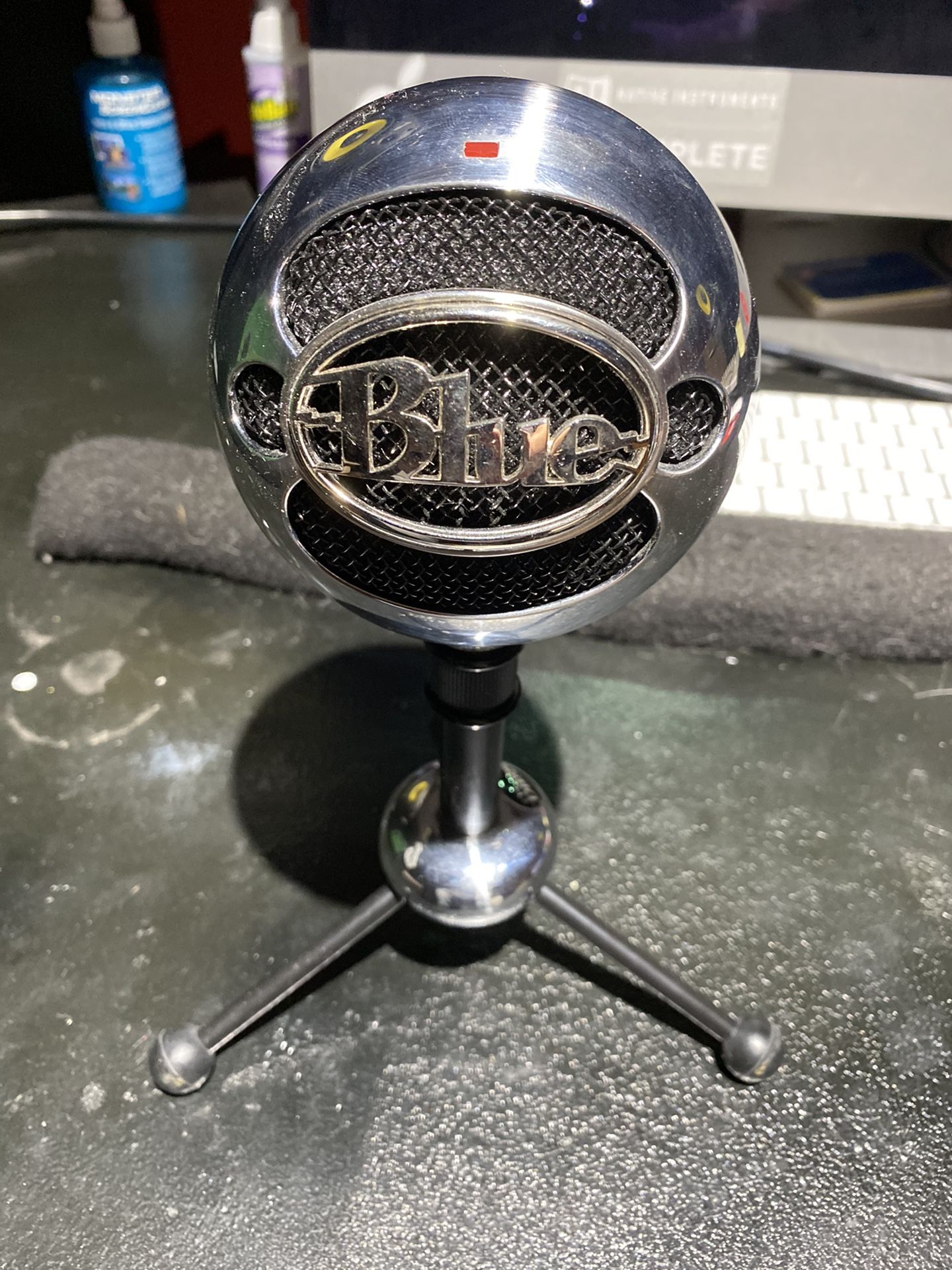 Blue - Snowball USB Microphone - Excellent Quality