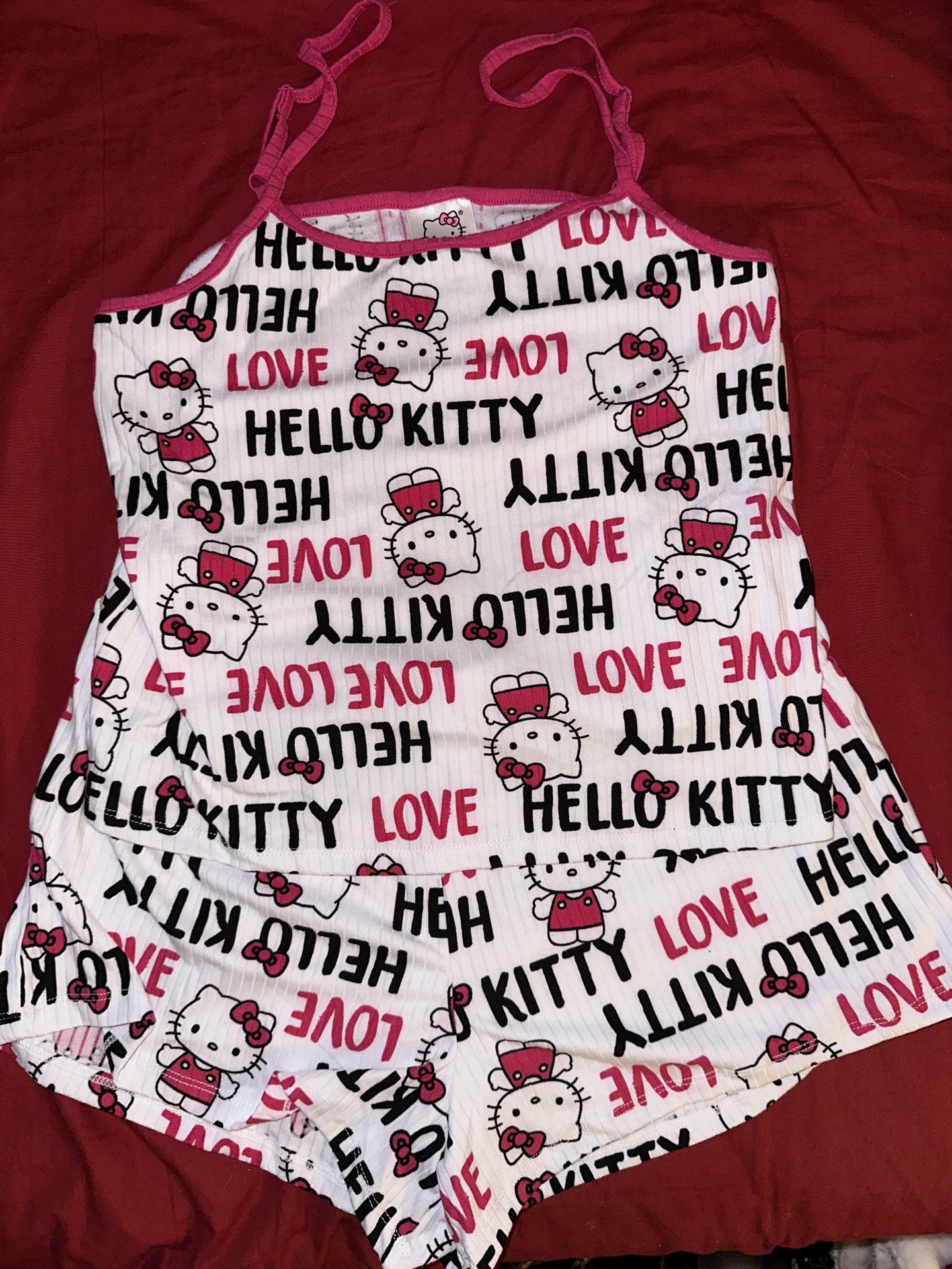 NWT Sanrio Hello Kitty Pajama Set MED