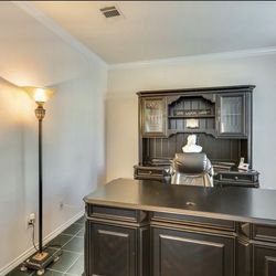 Executive Black Office Desk & Hutch