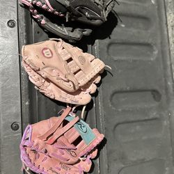 Little girls Softball Gloves