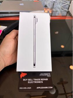 iPhone Air 256GB Unlocked to any carrier! 90 Day warranty! We offer financing.