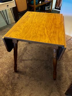 Midsize MCM dining room table