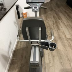 Life Fitness exercise bike