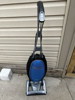 Oreck magnesium RS Vacuum