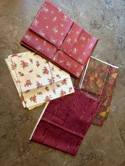 (NEW) Lot of Fabric, 4 designs, 8 pieces