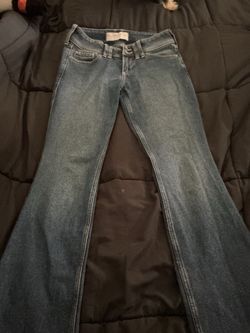 low rise dark washed hollister jeans