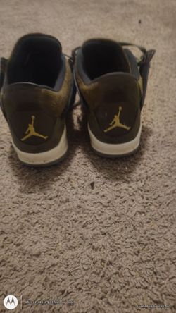 Jordan 4 Retro SE
Craft Medium Olive