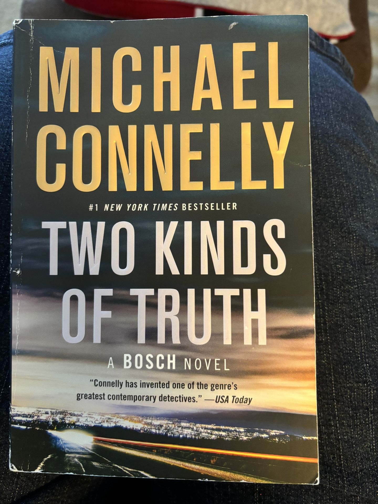 Book - Two Kinds Of Truth By Michael Connelly