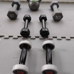 Dumbbells Set and Kettlebell 