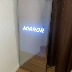 FITNESS SMART REFLECT MIRROR 