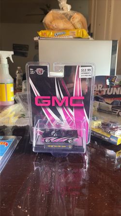 M2 Machines 1969 GMC Sierra 1500 Custom Die-Cast