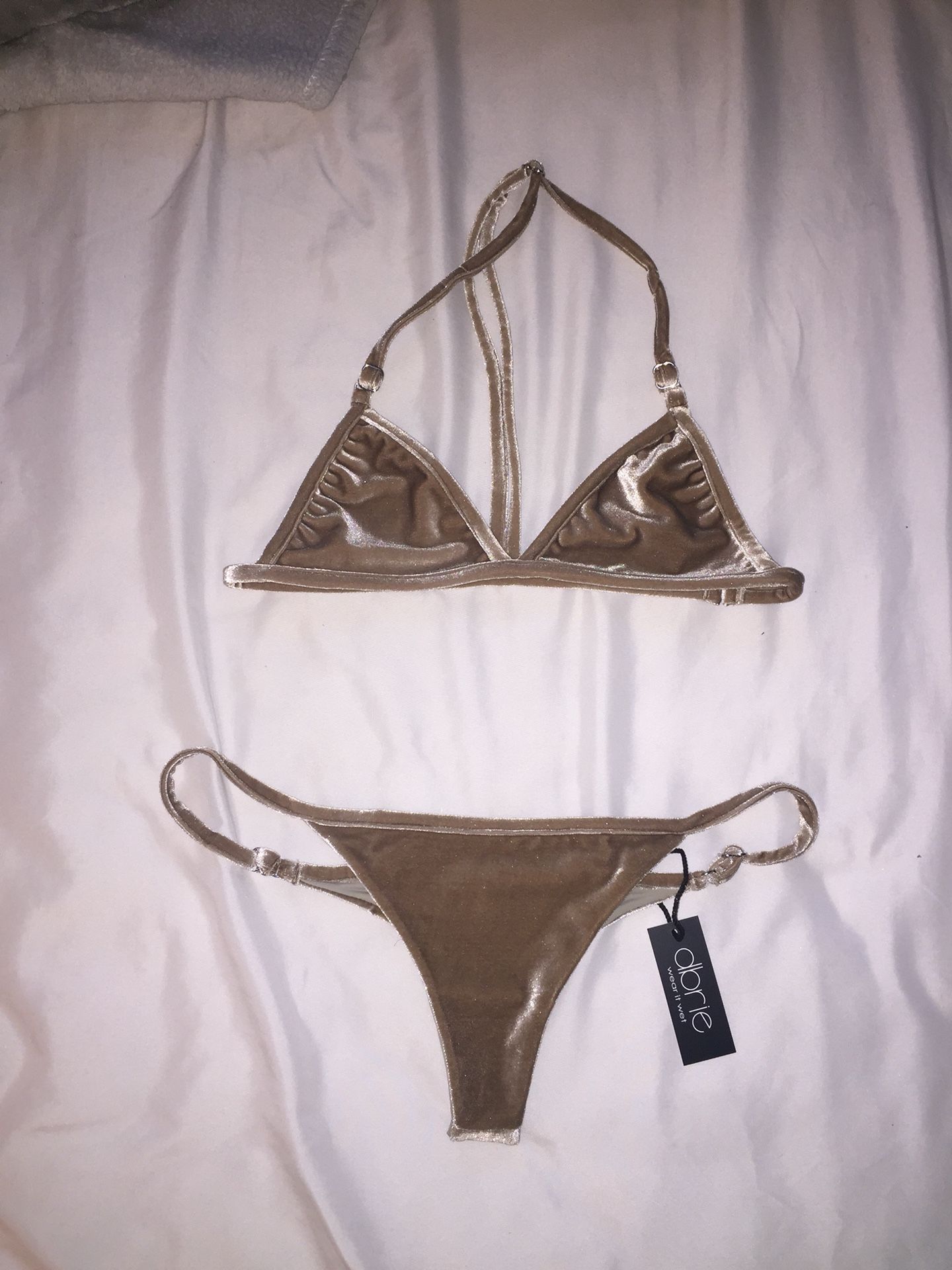 Kinikartel suede bikini