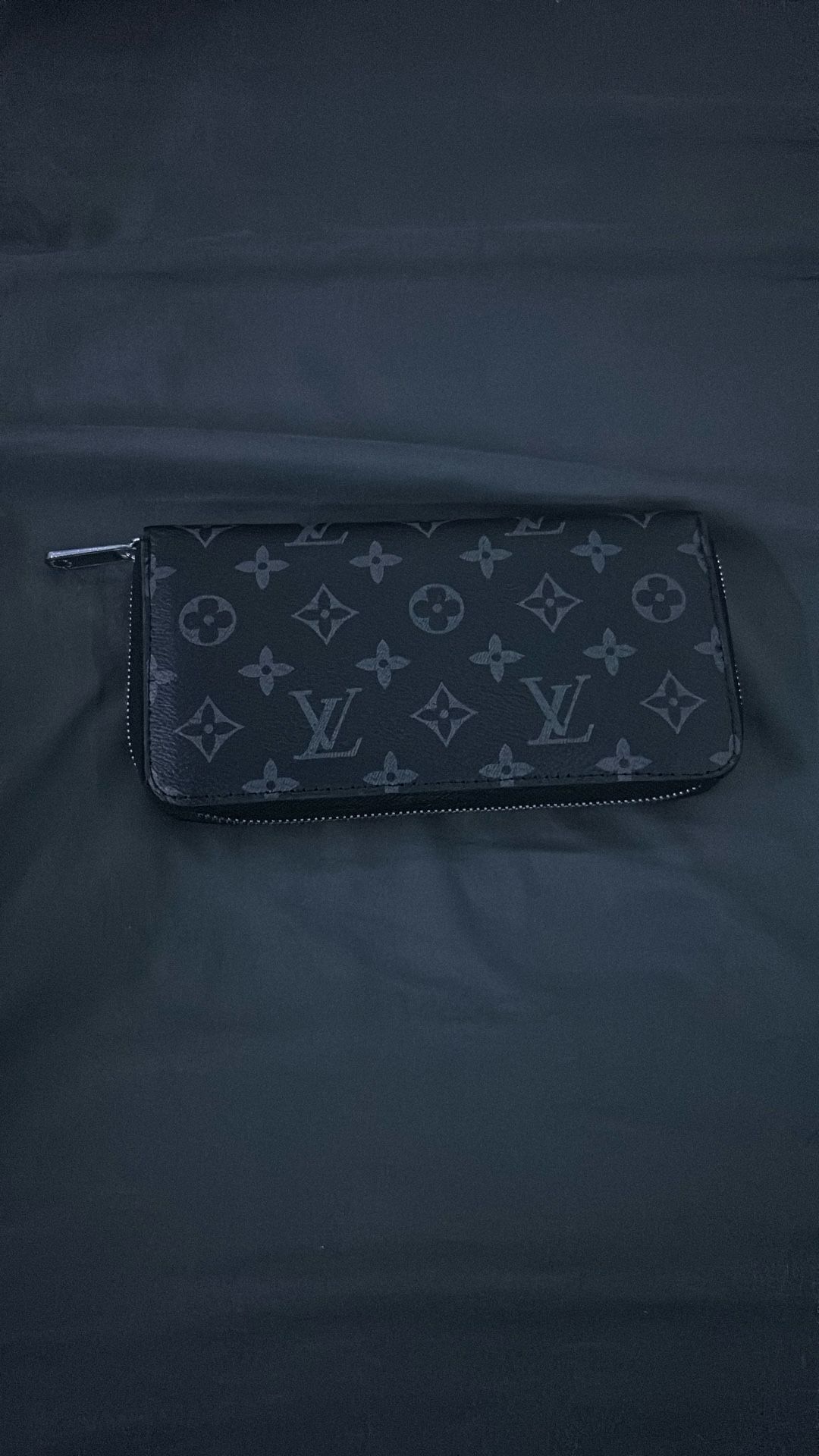 Louis Vuitton Zippy Wallet