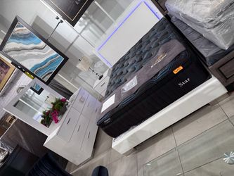 Queen Bedroom Set With LED Light ✨✨
