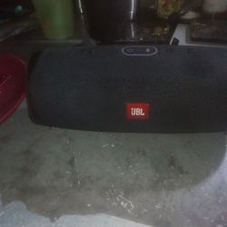 The Water Proof Speaker From JBL The Charge 4