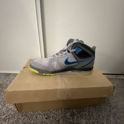 Nike Air Flight Falcon Size 11