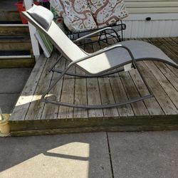 OUTDOOR ROCKING  CHAISE LOUNGE