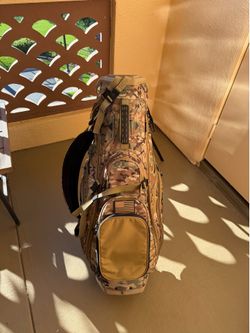 Sun Mountain Mid-Stripe Camo Golf Bag – Excellent Condition