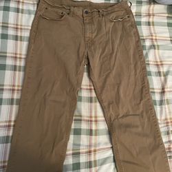 Brown Levies W36 L32