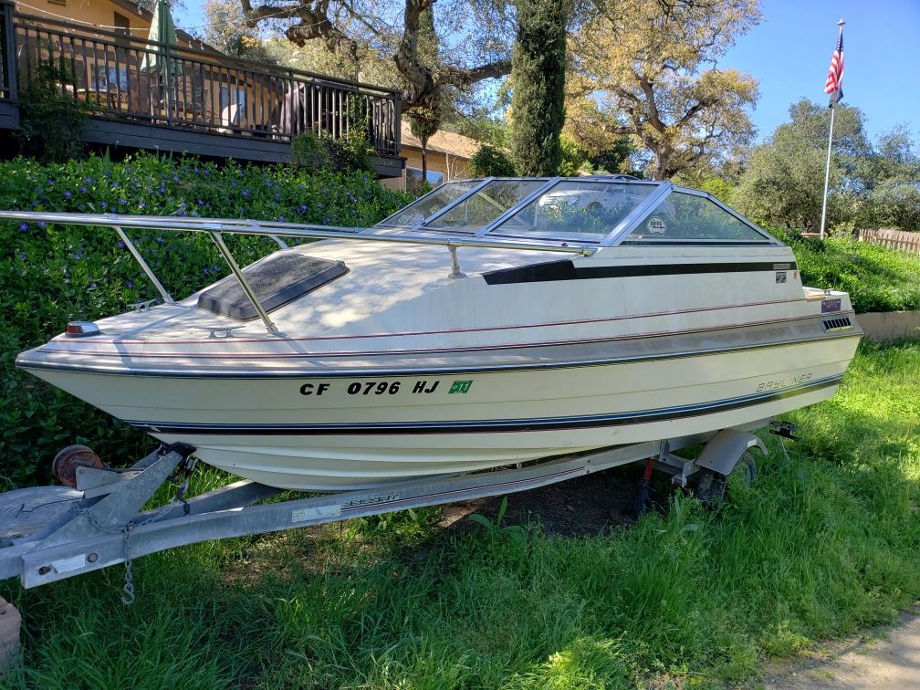 1984 Bayliner, 16'