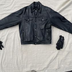 Very Nice Harley Leather Jacket With Removable Liner And Gloves.
