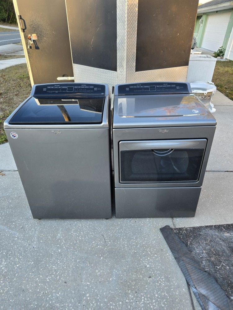 Free Delivery! Large Whirlpool Washer And Dryer