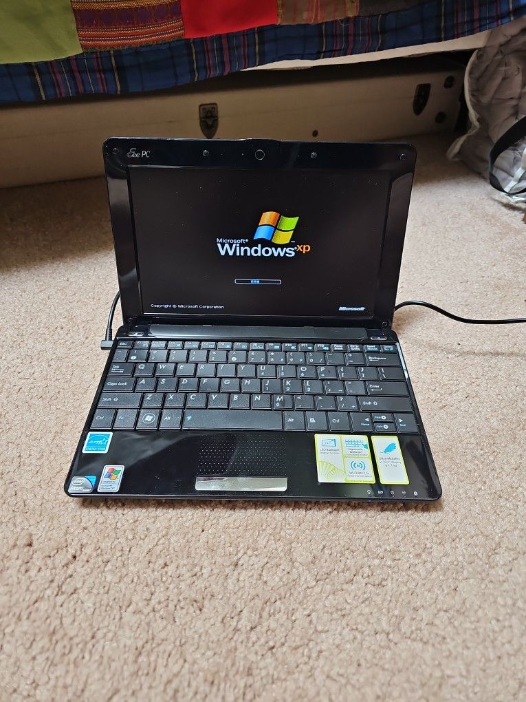 ASUS Eee PC Mini Laptop