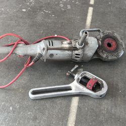 RIDGID 700 Power Drive with 775 Support Arm – Heavy-Duty Pipe Threader Set