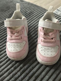 Toddler Nike shoes
