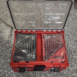 Milwaukee Combination SAE and Metric Wrench Mechanics Tool Set (30-Piece)