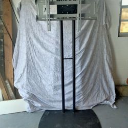 Freestanding TV Stand