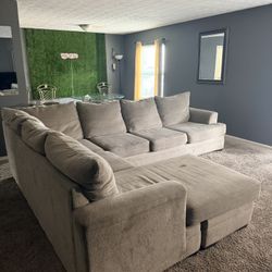 Mild Condition Sectional Sofa 