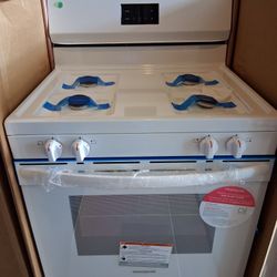 New Frigidaire
30 in 5 Burner Freestanding Gas Range in White with Quick Boil and Steam Clean