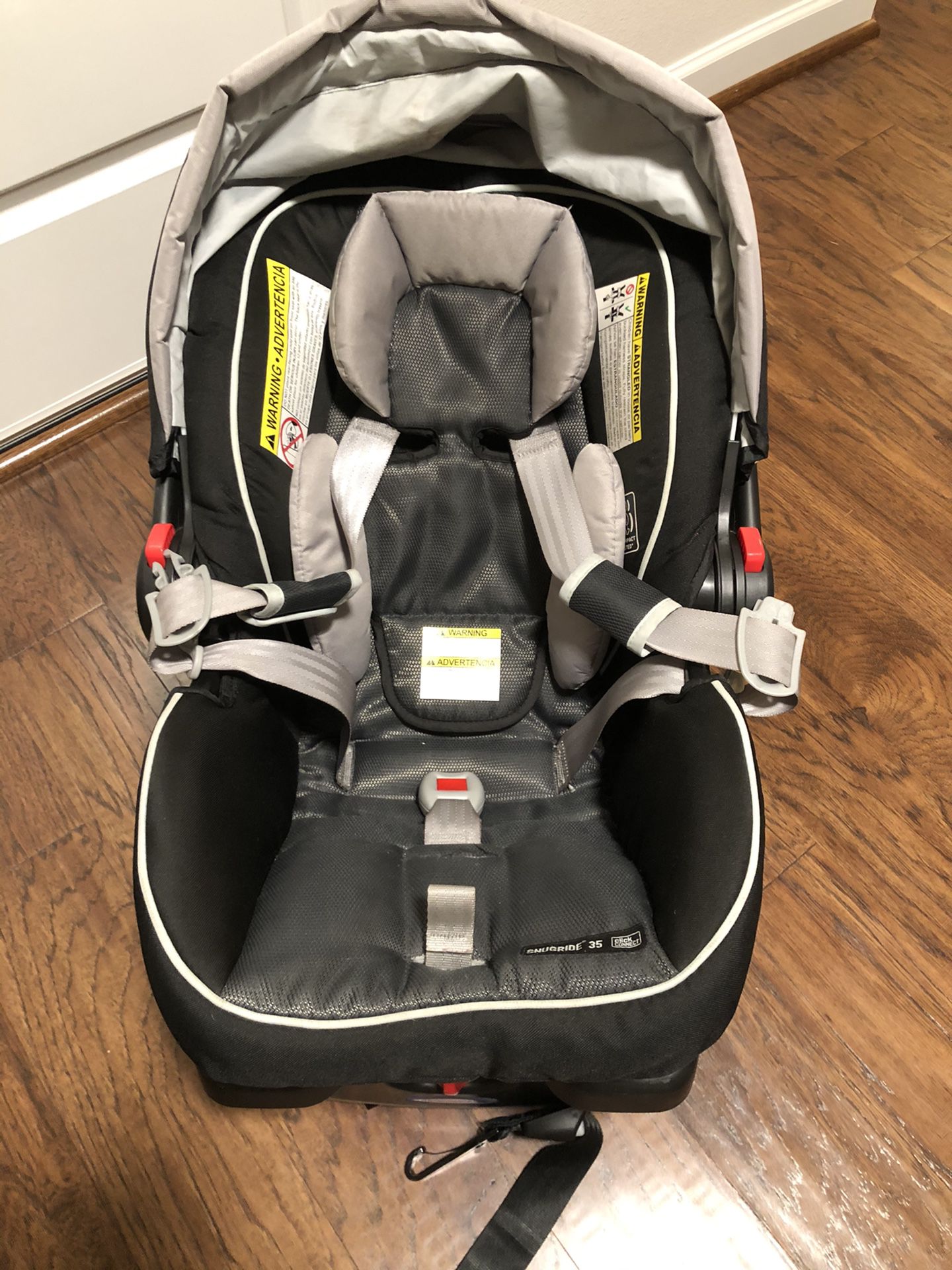 Graco Snugride 35 Click Connect Car Seat with Base 