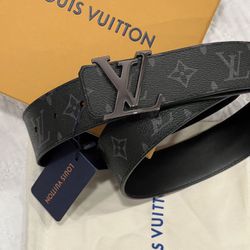 Black Louis Vuitton Reversible Belt