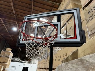 Lifetime Full-Size Portable Basketball Hoop - Lightly Used