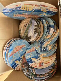 Plastic Plates Beach Motif Service 12