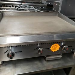 Used Dukers 36"L Manual Griddle Natural Gas