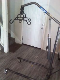 Medline Lift.. Or Cherry Picker 