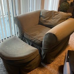 Chair With Ottoman, Down Filled