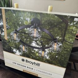 Battery Powered Chandelier 