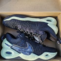 Nike Cosmic Unity Basketball Shoe