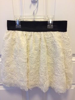 White rose skirt brand new size S