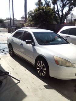 2005 Honda accord